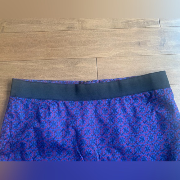 Pencil skirt with fun design. - Picture 2 of 6